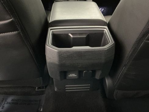 Used 2024 Toyota Tacoma TRD Off-Road image 25