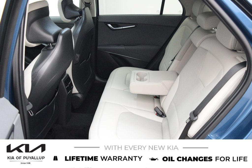 New 2026 Kia Niro EX FWD image 12