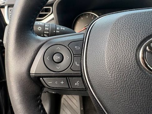 Used 2020 Toyota RAV4 XLE w/ Convenience Package AWD/4WD image 19