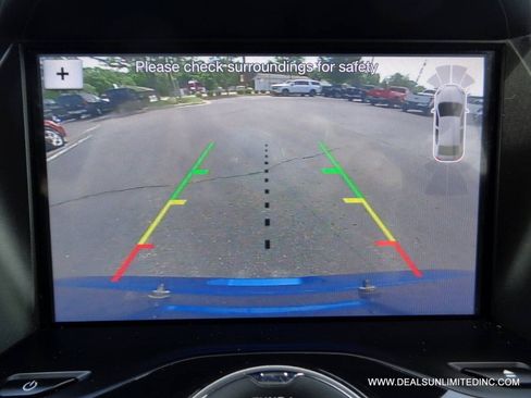 Used 2017 Ford Escape Titanium w/ Equipment Group 301A AWD/4WD image 16