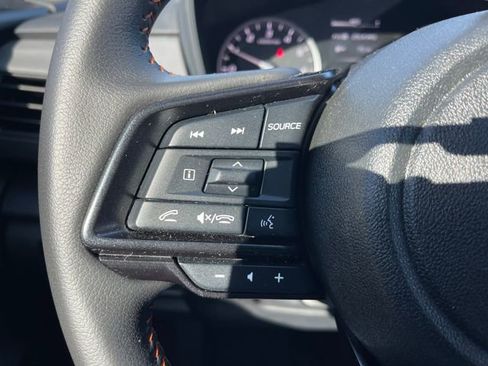Used 2025 Subaru Crosstrek 2.5i Limited AWD/4WD image 22