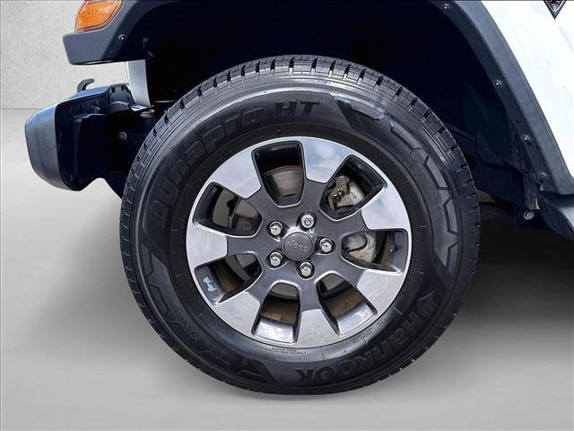 Used 2018 Jeep Wrangler Unlimited Sahara AWD/4WD image 10