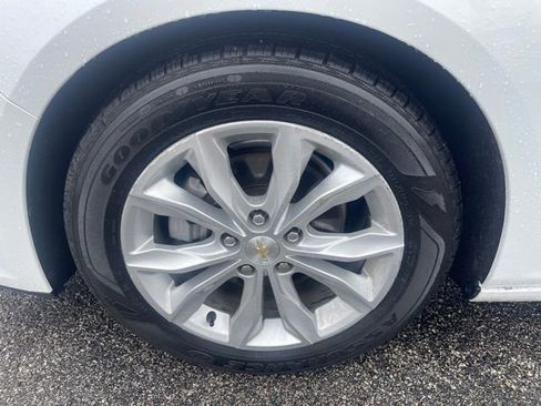 Used 2024 Chevrolet Malibu LT image 40