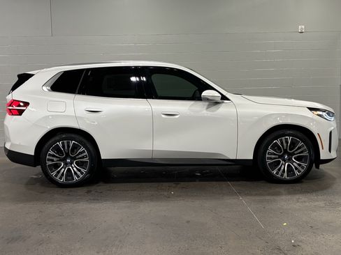 Used 2026 BMW X3 xDrive30i w/ Premium Package AWD/4WD image 9