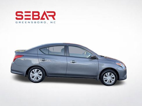 Used 2019 Nissan Versa SV FWD image 5
