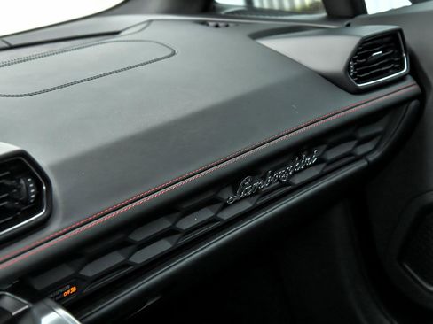 Used 2018 Lamborghini Huracan LP 580-2 image 36