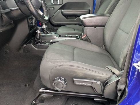 Used 2019 Jeep Wrangler Unlimited Sport S image 14