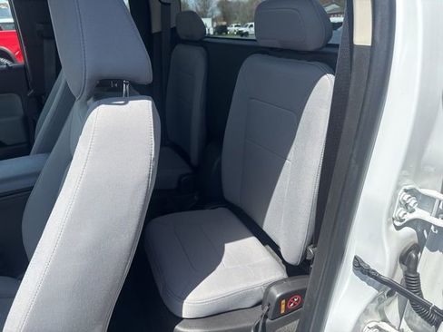 Used 2018 GMC Canyon 4x4 Extended Cab w/ Trailering Package image 16