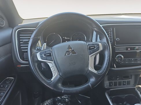 Used 2019 Mitsubishi Outlander GT image 13