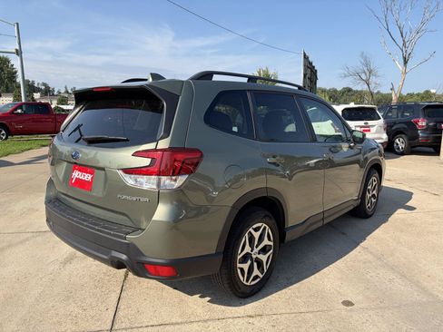Used 2019 Subaru Forester Premium w/ Popular Package #1 AWD/4WD image 8