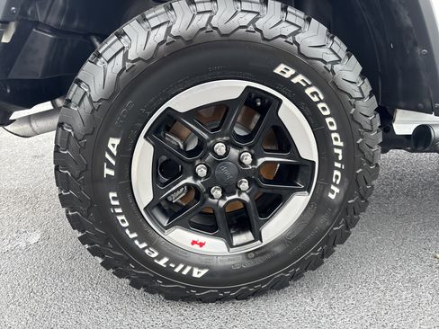 Used 2020 Jeep Wrangler Unlimited Rubicon image 17