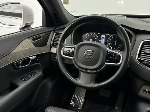 Used 2022 Volvo XC90 T6 Inscription w/ Advanced Package image 26