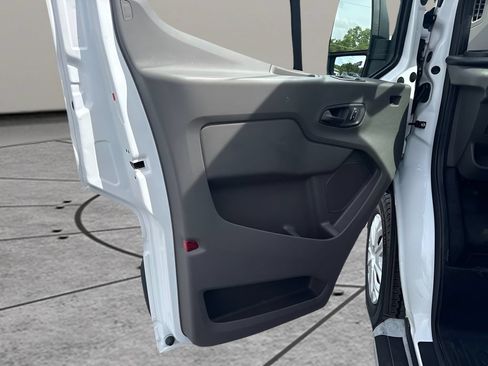 Used 2025 Ford Transit 250 Low Roof w/ Exterior Upgrade Package RWD image 11