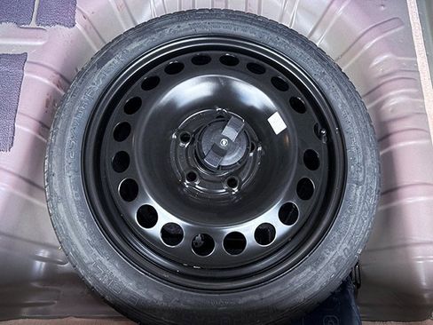 Used 2024 Chevrolet Trax LT w/ Driver Confidence Package image 23