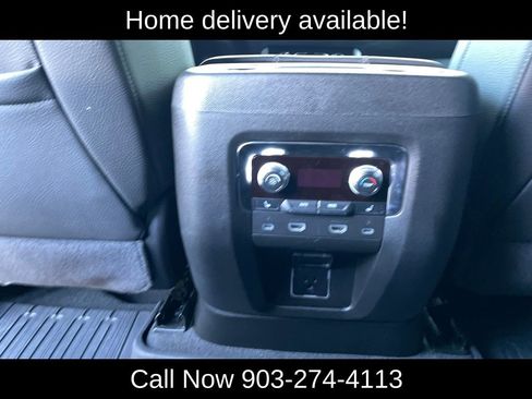 Used 2024 GMC Yukon XL Denali image 23