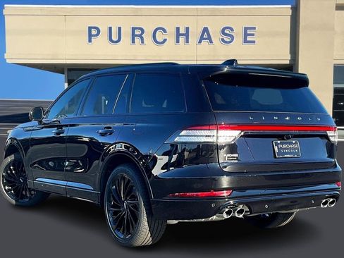 New 2026 Lincoln Aviator Reserve image 3