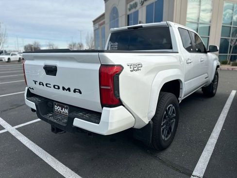 Used 2026 Toyota Tacoma TRD Sport image 6