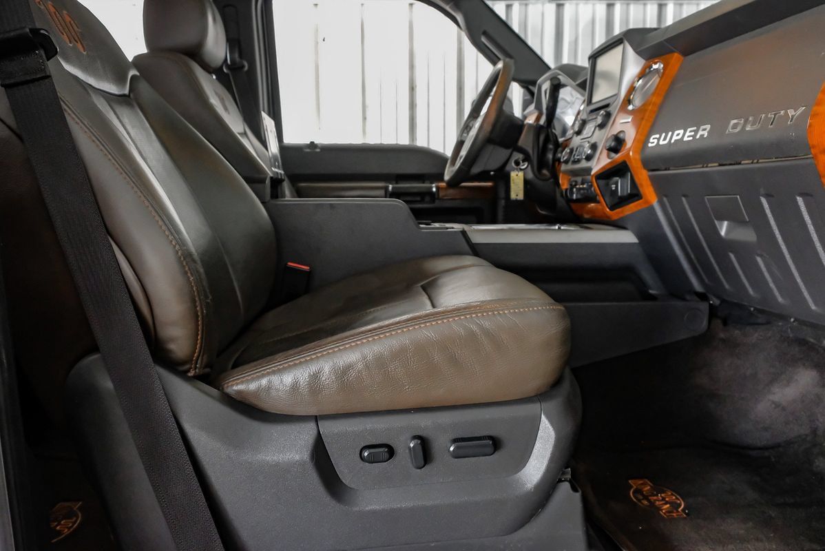 Used 2016 Ford F250 King Ranch w/ FX4 Off-Road Package AWD/4WD image 31