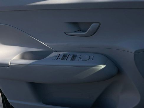 Used 2025 Hyundai Kona SEL FWD image 20