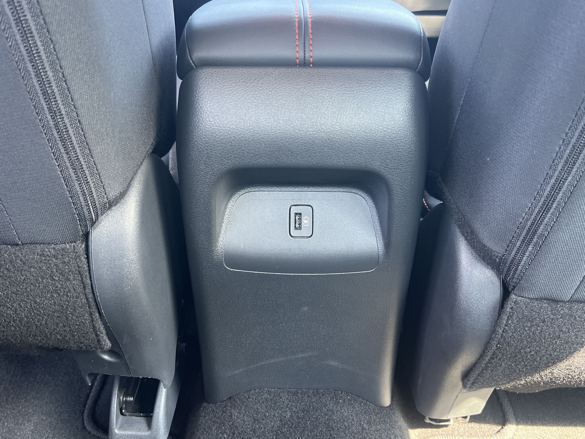 Used 2025 Nissan Sentra SR FWD image 19