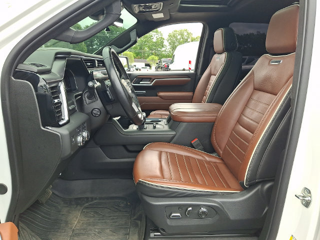 Used 2025 GMC Sierra 1500 Denali Ultimate AWD/4WD image 2