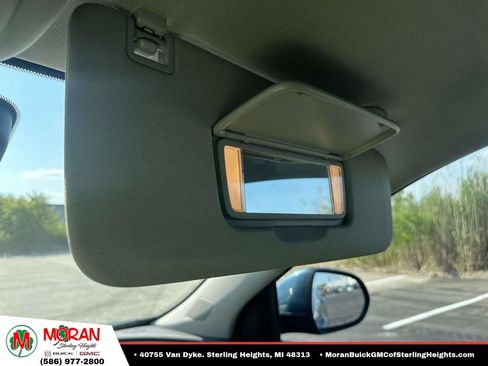 Certified 2024 Buick Encore GX Preferred FWD image 31