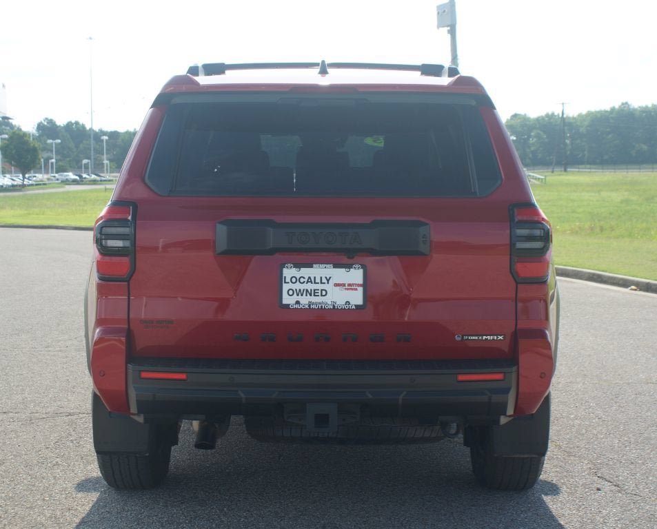 Used 2025 Toyota 4Runner TRD Off-Road Premium AWD/4WD image 3