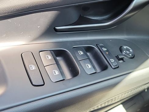New 2026 Hyundai Elantra Sport FWD image 17