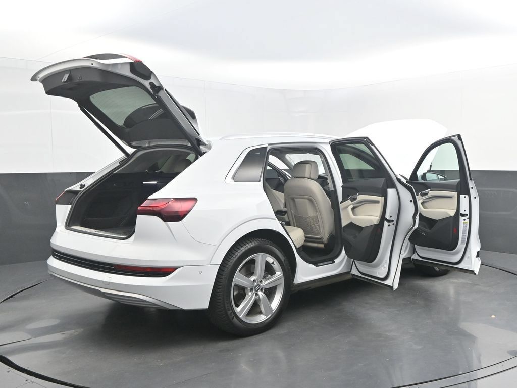 Used 2019 Audi e-tron Premium Plus AWD/4WD image 51
