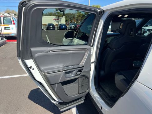 Used 2022 Rivian R1T Adventure image 39