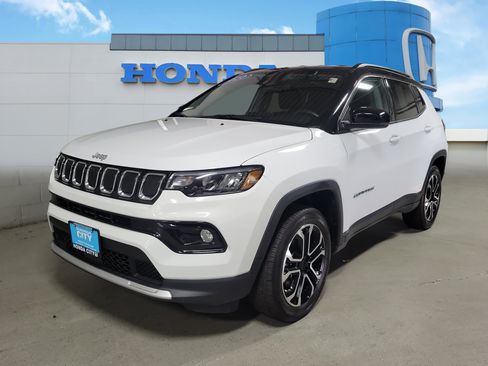Used 2022 Jeep Compass Limited AWD/4WD image 2