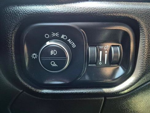 Used 2022 RAM 2500 Laramie AWD/4WD image 16