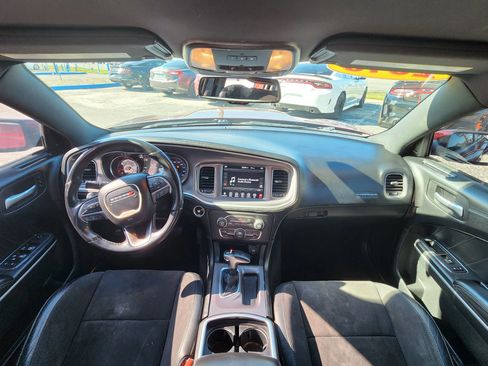 Used 2019 Dodge Charger Scat Pack w/ Dynamics Package image 15