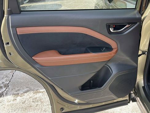 Certified 2025 Subaru Forester Touring image 20