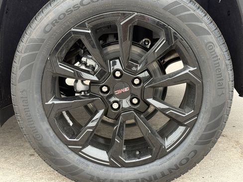 New 2026 GMC Terrain Elevation w/ Elevation Premium Package image 9