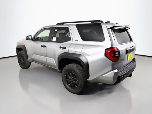 New 2026 Toyota 4Runner SR5 AWD/4WD image 7