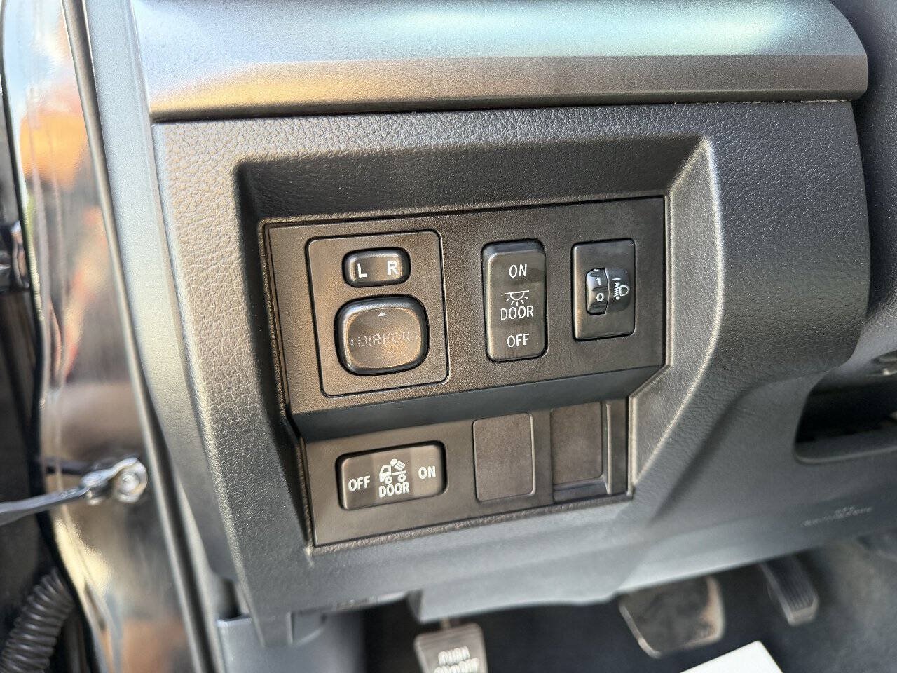 Used 2014 Toyota Tundra SR5 w/ TRD Off Road Package AWD/4WD image 13