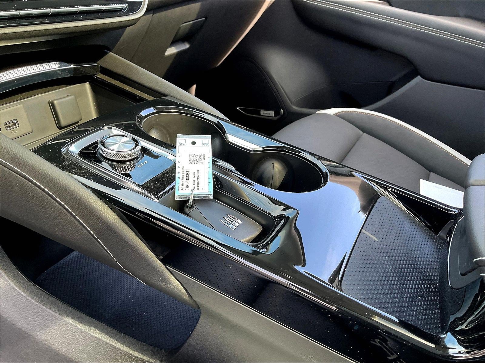 Used 2024 Buick Envision Sport Touring AWD/4WD image 18