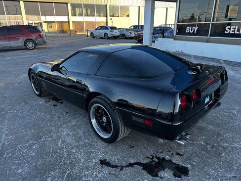 Used 1991 Chevrolet Corvette Coupe image 14