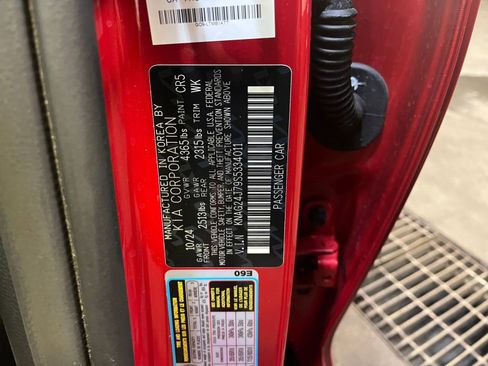 Used 2025 Kia K5 LXS image 29