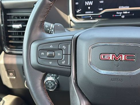 Used 2022 GMC Sierra 1500 AT4 w/ AT4 Premium Package AWD/4WD image 16