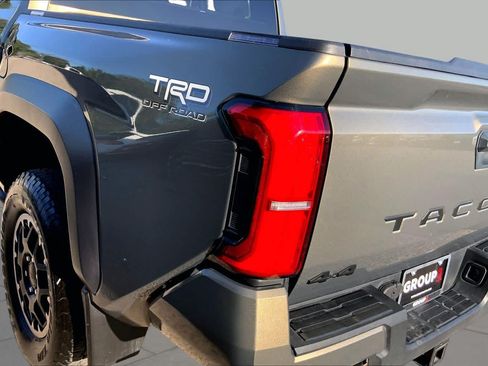 Used 2024 Toyota Tacoma TRD Off-Road AWD/4WD image 28