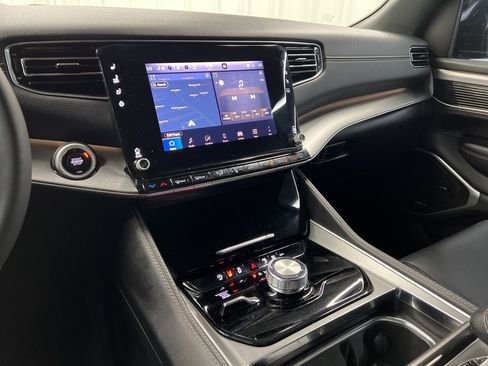 Used 2025 Jeep Wagoneer Series II image 23