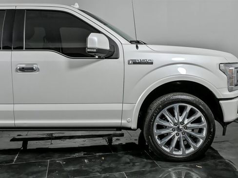 Used 2019 Ford F150 Limited image 11