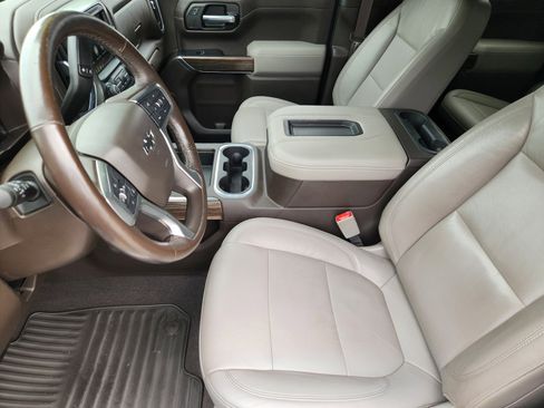 Used 2020 Chevrolet Silverado 1500 RST w/ Texas Edition RWD image 10