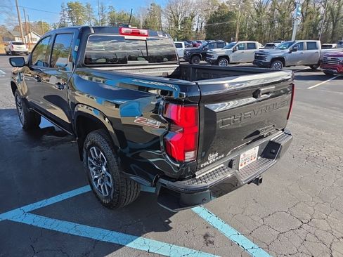 Used 2025 Chevrolet Colorado Z71 w/ Z71 Convenience Package 2 image 7