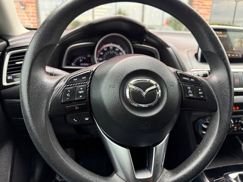 Used 2016 MAZDA MAZDA3 i Sport w/ Preferred Equipment Package FWD image 12