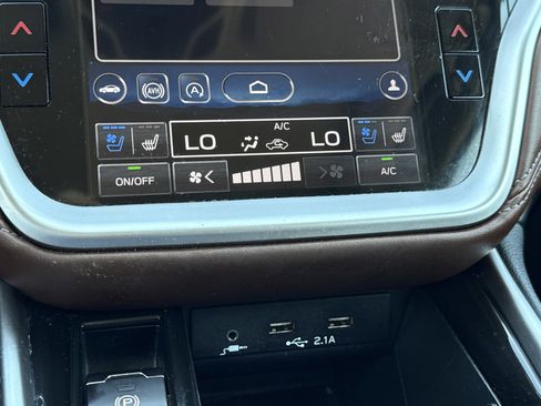 Used 2020 Subaru Outback Touring w/ Popular Package #2 image 31