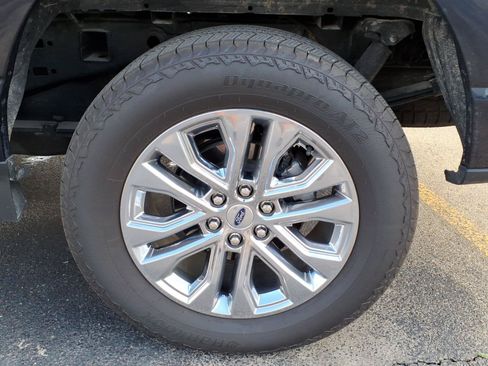 Used 2025 Ford F150 Lariat w/ Equipment Group 502A High AWD/4WD image 7