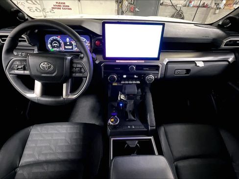 New 2026 Toyota 4Runner TRD Off-Road Premium AWD/4WD image 5